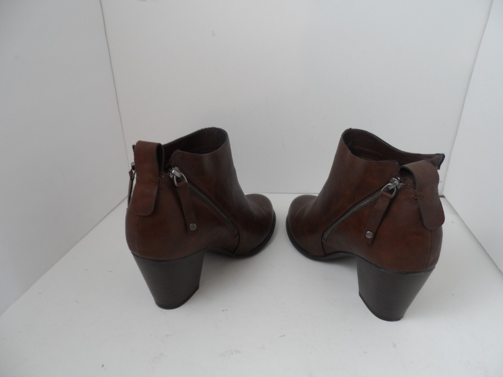 Torrid Women's Brown 2 Side Zippers Ankle Fashion Bootie Boots Size