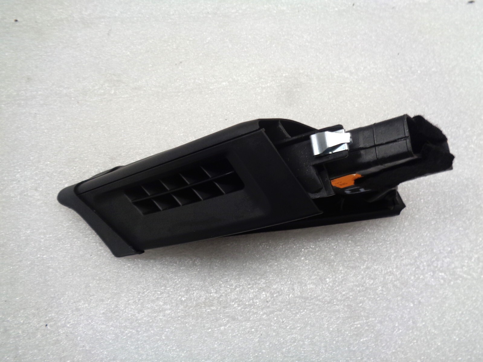 2014-2019 Maserati Ghibli Front Left Door Corner Vent Trim Cover OEM AK2308247