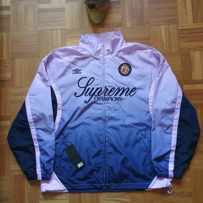 Chaqueta Supreme X Umbro Gradient rosa Talla M