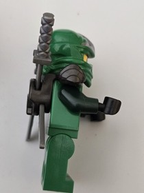 LEGO Green Ninja Ninjago Lloyd ZX Minifigure with 2 Swords 9450