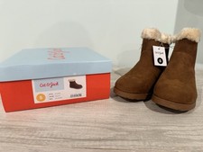Cat  Jack Girls Boots - Size 5 New In Box