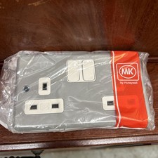 Mk Metal Clad Double Sockets