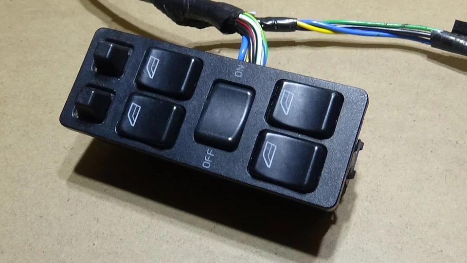 1993-1997 Volvo 850 Master Power Window Switch - Image 4 of 4