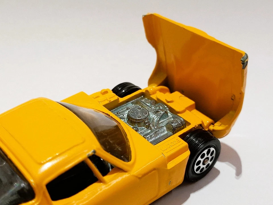 Corgi Whizzwheels 377 / Marcos 3 Litre / Esszimmer 1:43 / No Box MC112440 - Bild 4 von 4