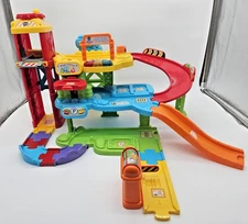 VTech Go! Go! Smart Wheels Park And Learn Deluxe Garage Complete Tested WORKS