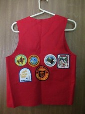 Vtg 1970s Boy Scouts Red Felt Vest & 7 Patches Pioneer Res Klondike Derby Ottawa