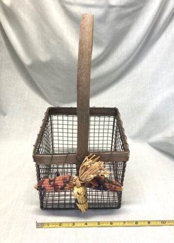Wicker Copper Wire Basket Thanksgiving décor  7x7x6 - 15 tall handle - Picture 1 of 1
