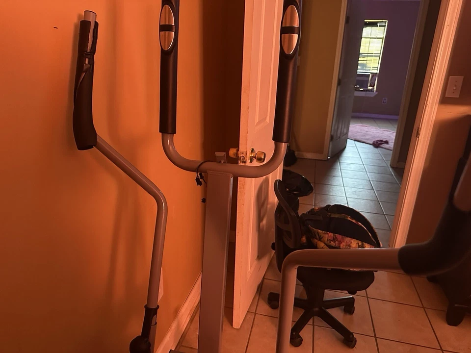 Bicicleta estática Foto 3 de 3