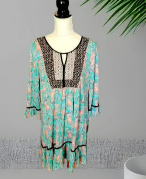 Ellen Tracy Boho Loose Fit Floral Dress with Long Sleeves in Size Medium