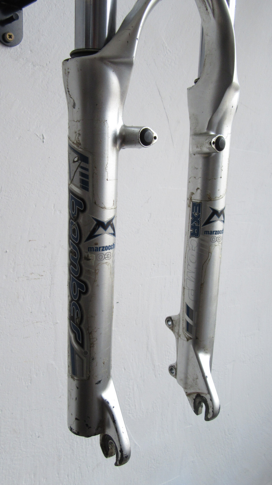 Marzocchi Bomber EXR Comp 2003 Retro Suspension Fork Coil Sprung SEIZED