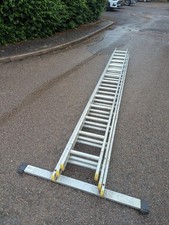 Lyte NELT330 - Aluminium Triple Extension Ladder