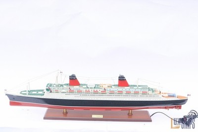 LuxShips SS France 40 in Ocean Liner Model with Lights Assembled Wooden
