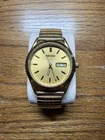 Gold Tone Seiko Quartz 7N43-9070 Day, Date Great Condition. Running new battery