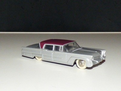 Dinky Toys 1:43 Lincoln  Premiere 532