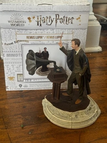 Harry Potter - Remus Lupin Enesco Wizarding World Statue Free Shipping In US!!