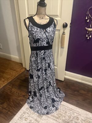off the shoulder formal maxi dress Elegant Olive off-the-shoulder silk maxi dress XL / 10 / Olive