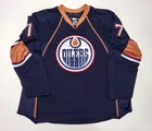 EDMONTON OILERS TOM GILBERT #77 GAME WORN USED HOCKEY JERSEY 2009-2010 LOA NHL
