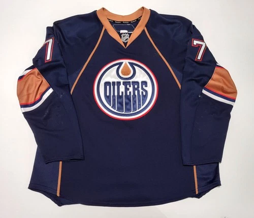 EDMONTON OILERS TOM GILBERT #77 GAME WORN USED HOCKEY JERSEY 2009-2010 LOA NHL