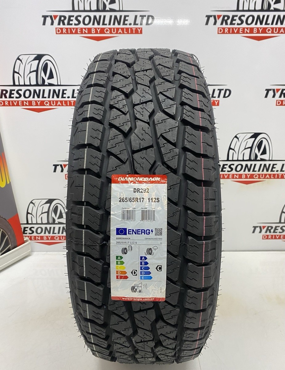 265/65R17サイズのBRIDGESTONE製スタッドレスタイヤ4本セット 265