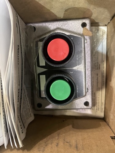 ~NEU~ COOPER CROUSE-HINDS DS454 2 TASTEN START/STOP EXPLOSIONSGEFÄHRDUNGSSCHALTER - Bild 3 von 3
