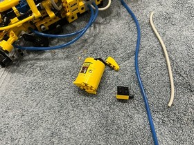 LEGO Technic: Search Sub (8250) 95% Complete Excellent Condition