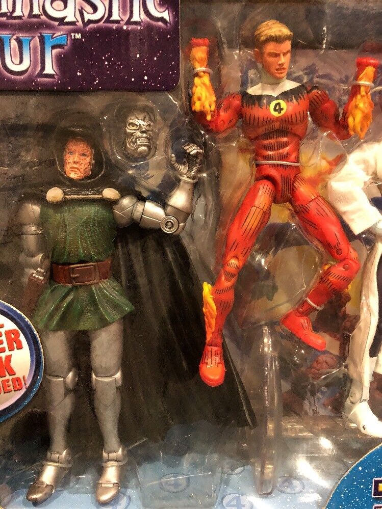2003 ToyBiz - FANTASTIC FOUR 4 - Marvel Legends Figure 2003 ToyBiz - FANTASTIC FOUR 4 - Marvel Legends Figure