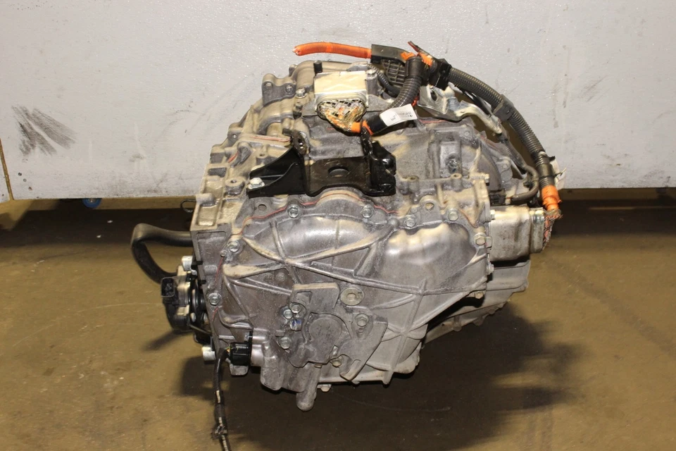 2010 2011 2012 2013 2014 2015 Toyota Prius 1.8L Hybrid CVT Auto Trans JDM 2ZRFXE - Image 2 of 4