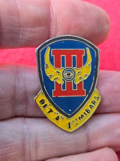 Vietnam War 1sr Military Intelligence Battalion Det A Beer Can DUI DI Crest Pin