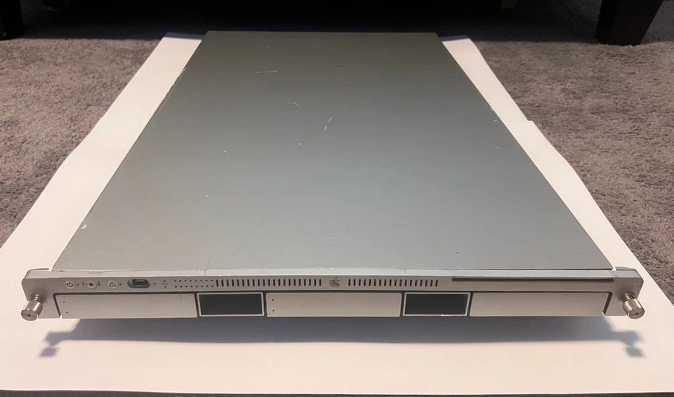  Apple Xserve - A1196 Intel Xeon 2 x Dual Core 3.0 / 6Gb Ram / Lion - Image 2 of 4