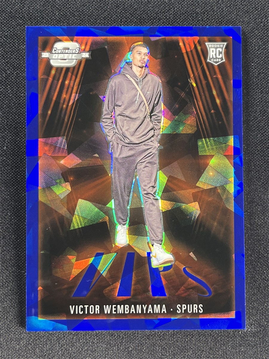 2023-24 Contenders Optic Victor Wembanyama #4 VIPS Blue Cracked Ice Prizm RC /75