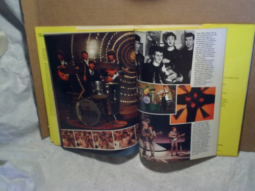 1984 THE SUPERSTARS OF ROCK HARDCOVER w/DJ,michael jackson,beatles,elton john - Foto 5 di 11