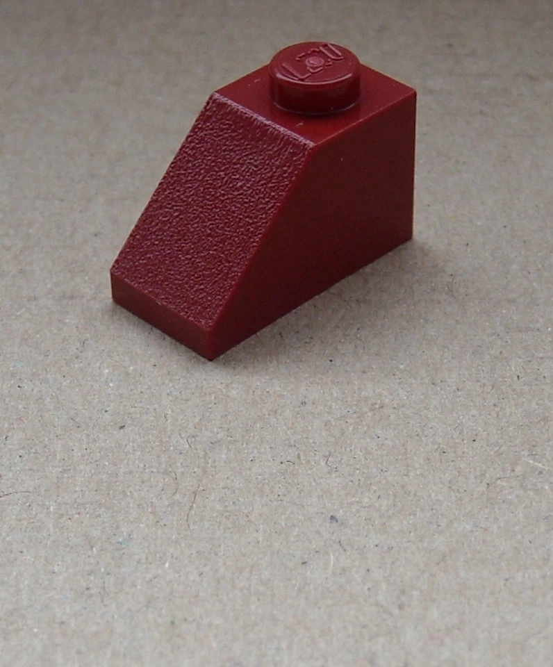 Lego 50 dunkelrote Dachsteine 1x2  (3040) Schrägsteine 45° Neu Slope dark red  - Bild 2 von 2