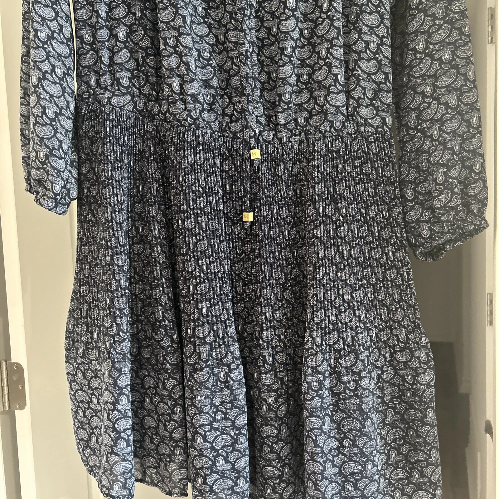 Abito Michael Michael Kors blu navy bianco paisley taglia M foderato scollo cravatta plissettato