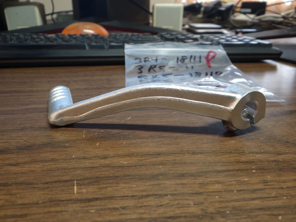 Palanca de cambios, 80-84 Yamaha IT YZ 175 250 465 490, 3R4 3R5-18111 5X5 5X6-18110 Foto 2 de 4