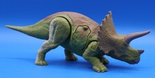 Jurassic World Triceratops Action Figure Battle Damage Feature 2017 Dinosaur Toy