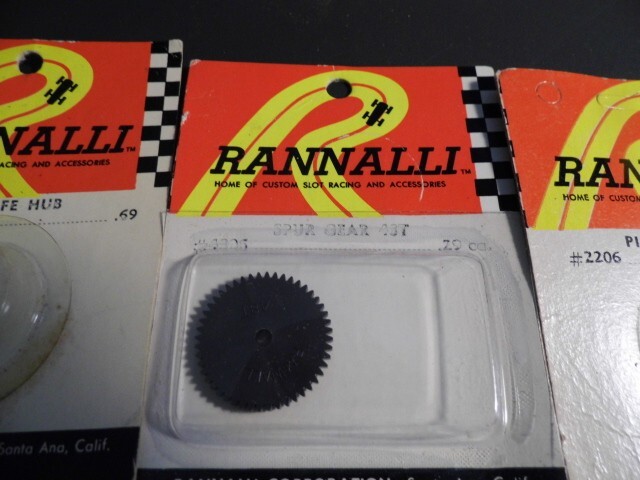 LOT OF 3 Rannalli slot car parts NOS  spur gear, 15 pinion & fail safe hub lock