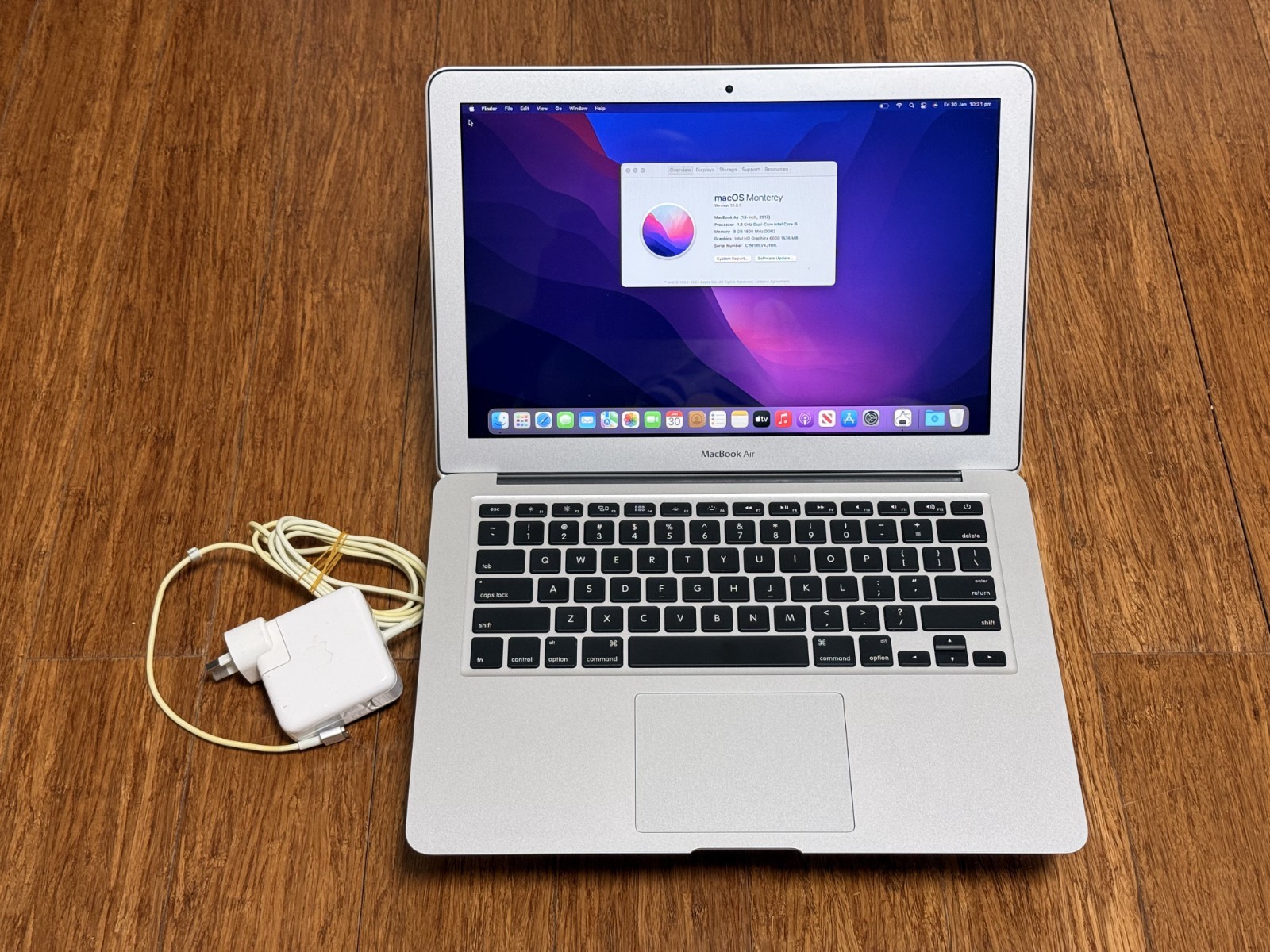 2015 MacBook Air 13” Core i5 8GB RAM 240GB Transcend SSD & Original Charger