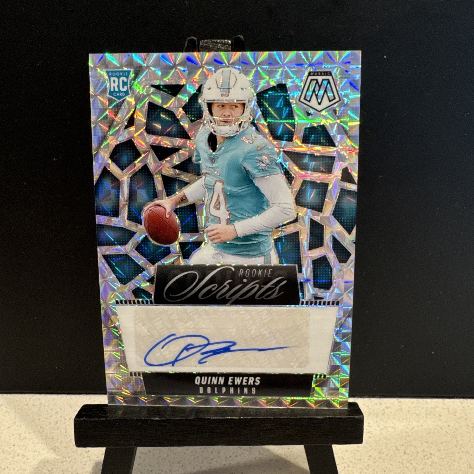 2025 Mosaic Football - QUINN EWERS Rookie Scripts Auto Silver Mosaic #RS-QES