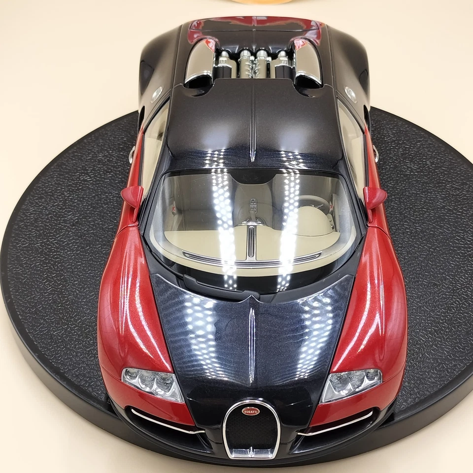 AUTOart 1/18 Bugatti EB 16.4 Veyron Frank Furt 2001 Black Red 70901 Diecast - Image 3 of 4