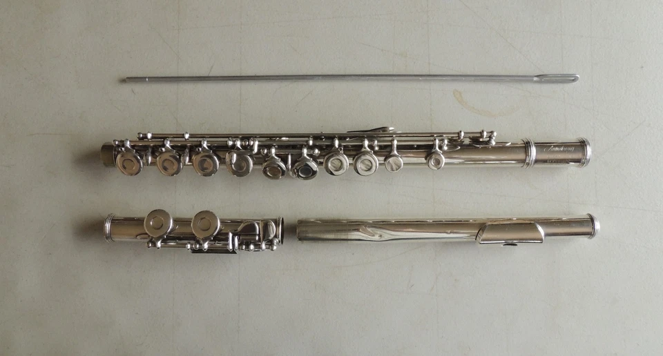 Armstrong Model 100 Flute With Silver Head - Image 3 of 4