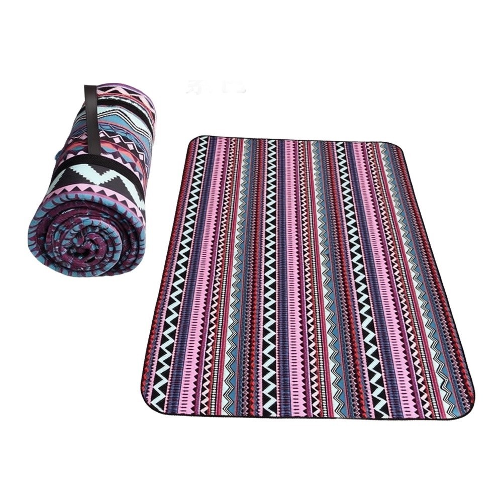 Familien Picknickdecke 200x200 cm dreilagig aufgebaut für Outdoor Komfort