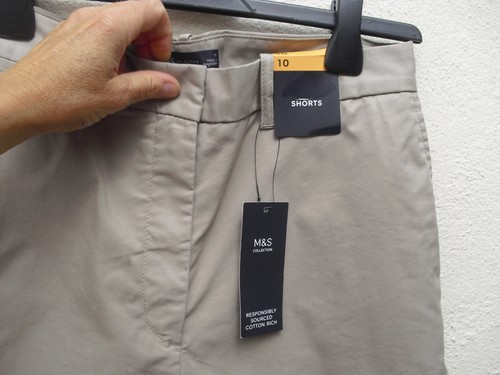 Marks & Spencer beige khaki camel shorts BNWT size 10 - Picture 4 of 6