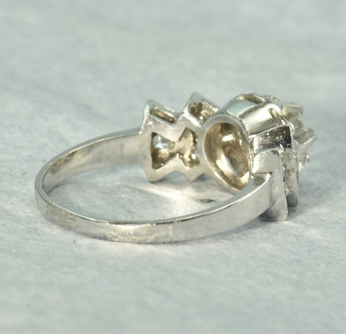 GIA Certified Natural .33 ct. Round Brilliant Cut Diamond ,Solid Platinum Ring - Picture 13 of 20