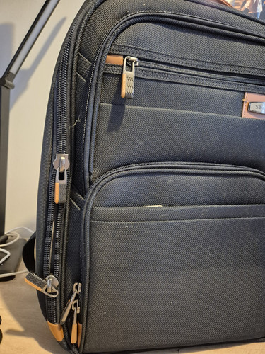 Unused Samsonite Backpack with Laptop Bag in Perfect Condition Approx 19x15x3" - Picture 9 of 14