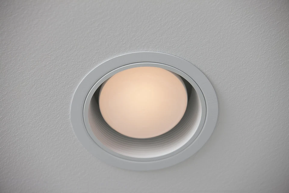 Philips BR30 LED Flood Light Bulbs 3 Pack Soft White Dimmable 650 Lumens E26 - Image 4 of 4