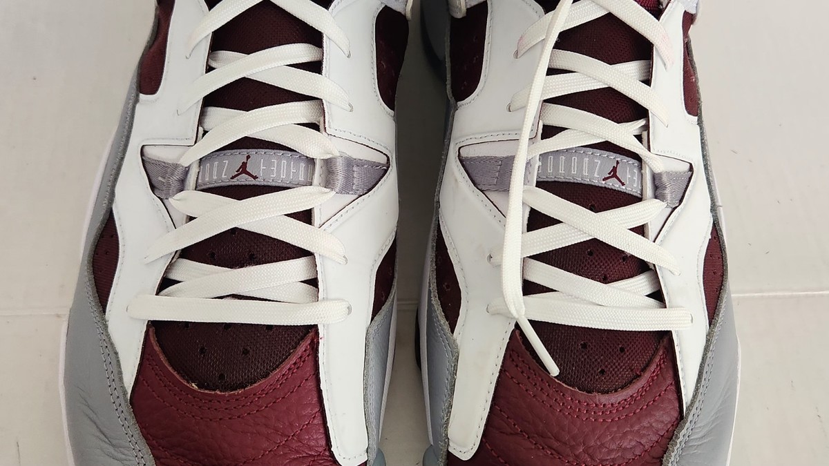 Nike Jordan Jumpman Two Trey D01925-103 Men's Size 14 Cherrywood