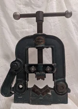 Vintage Littlestown Pa. H & F Co. #43 Littco Hinged Pipe Bench Vise And Clamp 