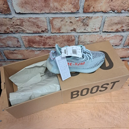 Adidas Yeezy Boost 350 V2 Zebra CP9654 taglia 9