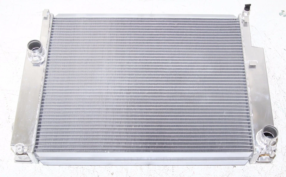 2" Dual Core ALUMINUM Performance RACING RADIATOR for 90-99 BMW E36 MT ONLY - Imagem 4 de 4