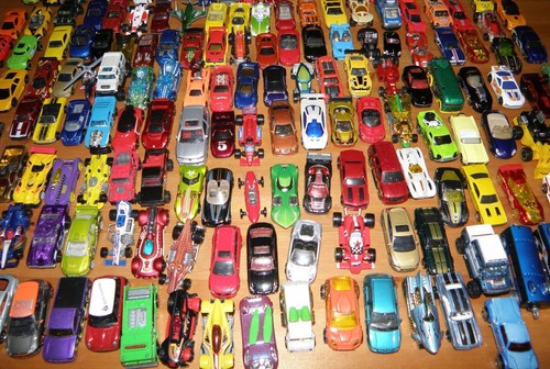 Kiste Spielzeugautos Konvolut Autos Hot Wheels Siku Matchbox Hotwheels 1kg - Bild 8 von 12